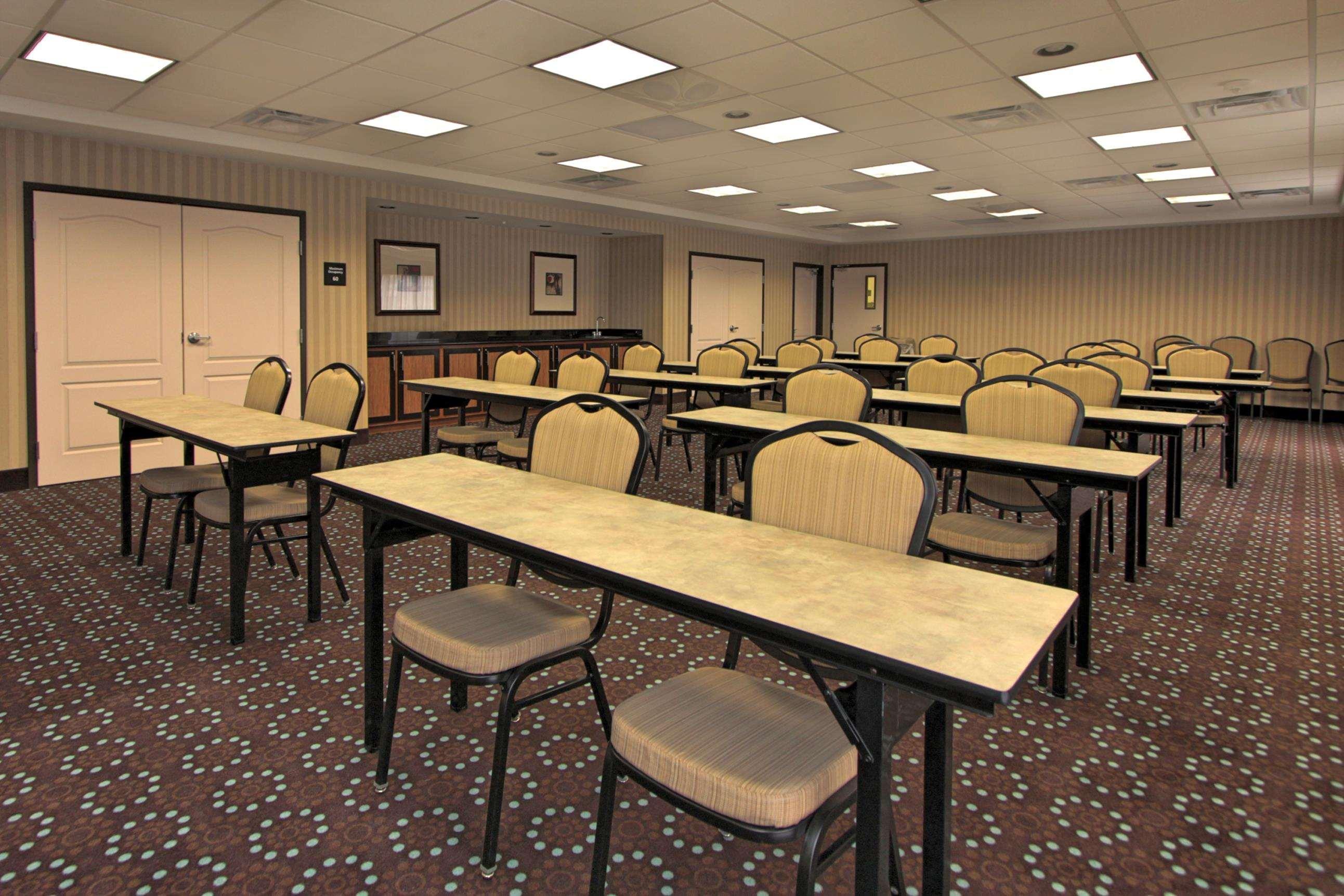 Hampton Inn Defiance Екстериор снимка