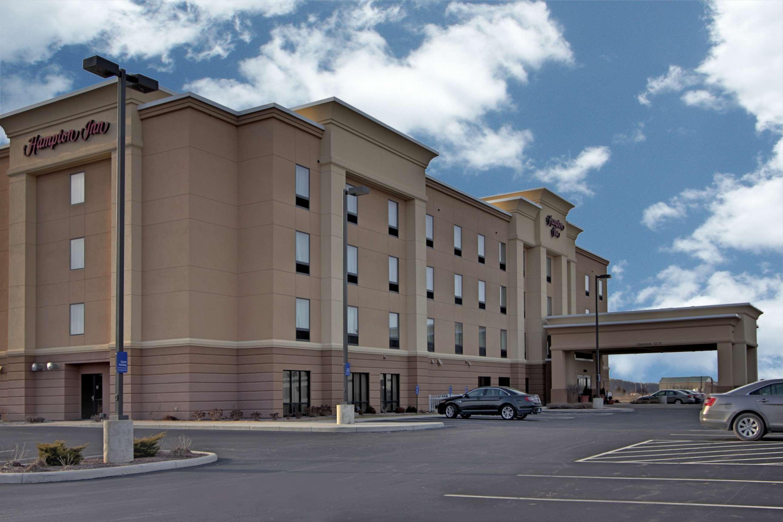 Hampton Inn Defiance Екстериор снимка