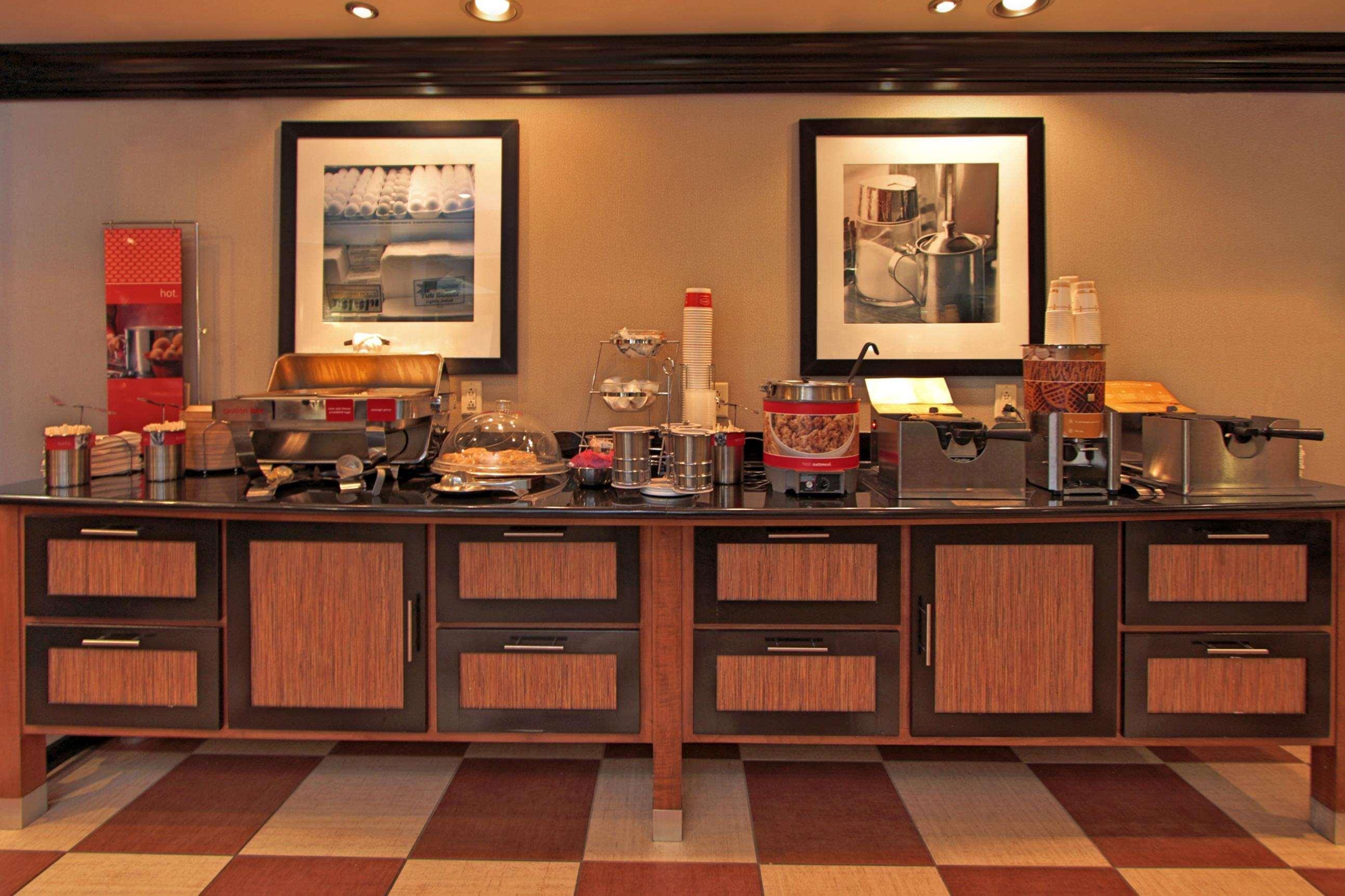 Hampton Inn Defiance Екстериор снимка
