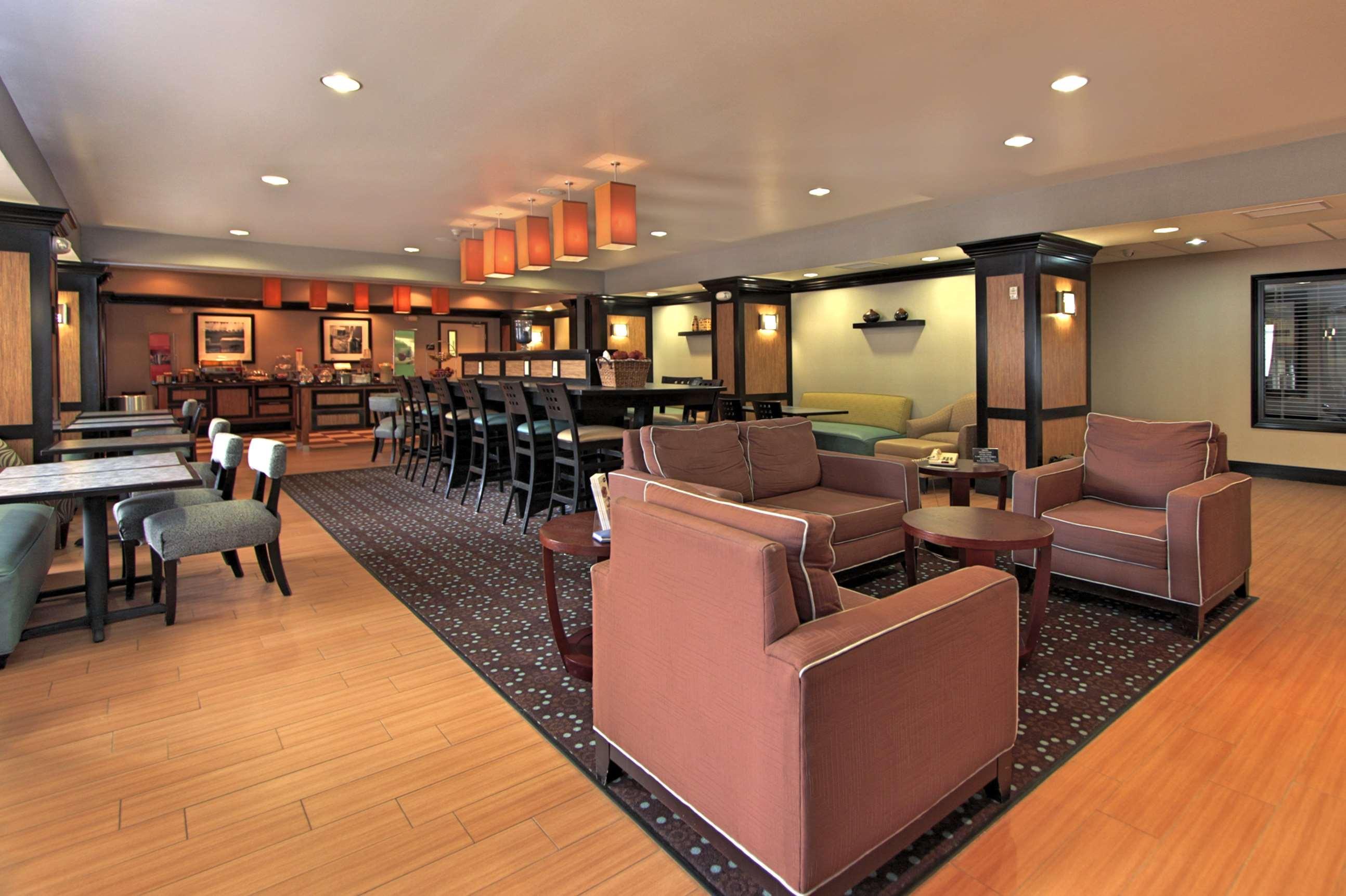 Hampton Inn Defiance Екстериор снимка