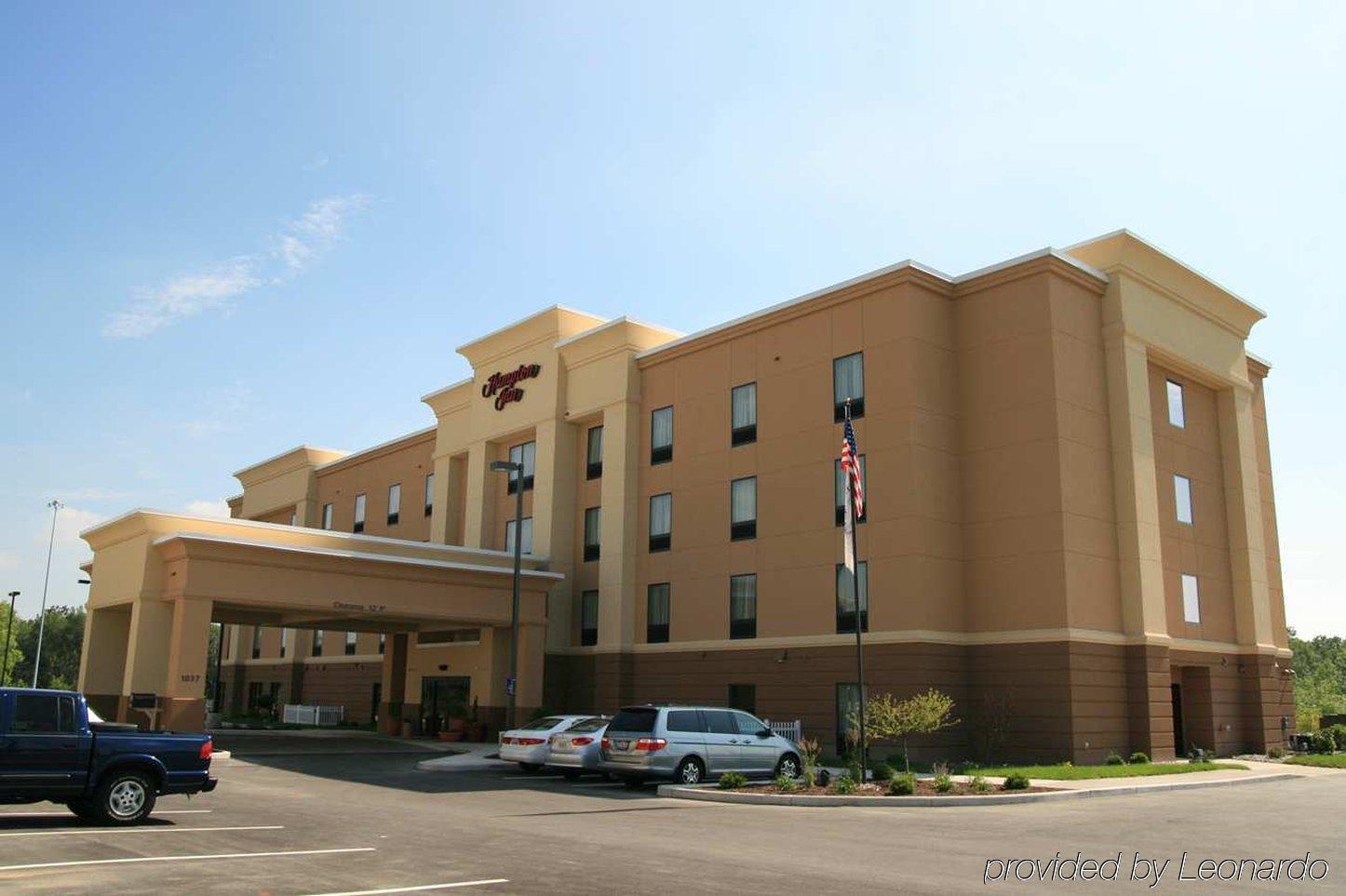 Hampton Inn Defiance Екстериор снимка