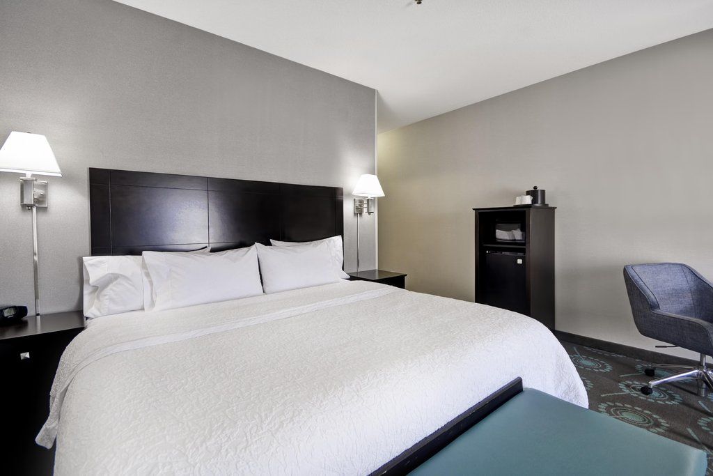 Hampton Inn Defiance Екстериор снимка
