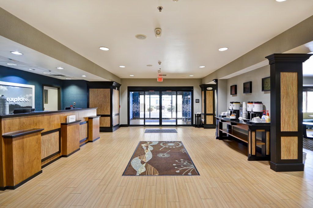 Hampton Inn Defiance Екстериор снимка