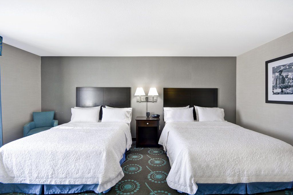 Hampton Inn Defiance Екстериор снимка